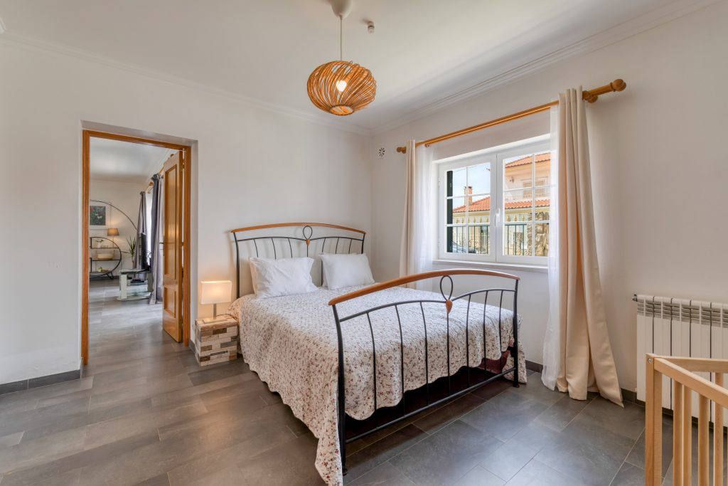 Bedroom on the ground floor, with your private bathroom attached