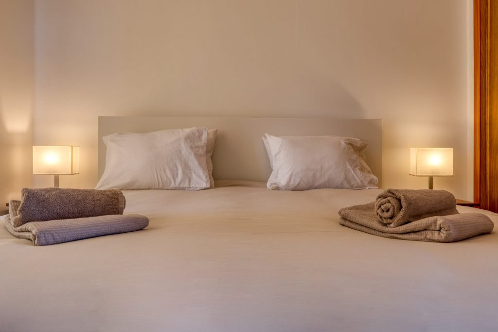 We love this picture showing the new king size bed in its full beauty